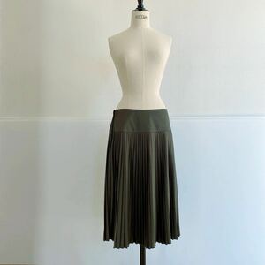 プリーツ スカート ルメール ×UNIQLO 深オリーブ光沢 W64(M〜L位)1回着用 高見え ハイブランド 67cm丈 LEMAIRE pleated skirt olive 美姿