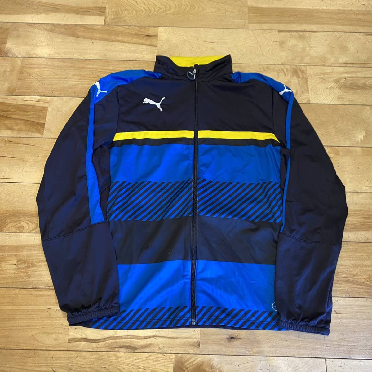 ヤフオク! -プーマ トラックジャケット メンズの中古品・新品・未使用 販売アウトレット 2XL ジャージ トラックジャケット アディダス 黒 バハマ マルチ 青 黄 ジャージ