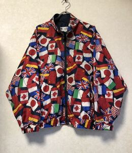 100%SILK 全面総柄 国旗 フラッグ デザイン LAVON ヴィンテージ シルク ブルゾン M ジャケット ビンテージ USA 古着 ナイロン ジャケット