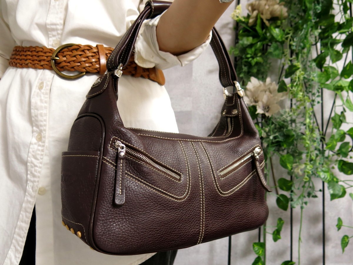 ヤフオク! -「(トッズ tod」(かばん、バッグ) (トッズ)の落札相場 ...