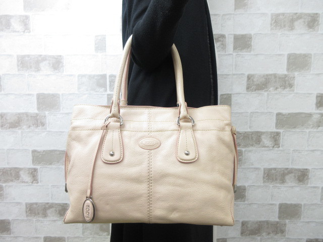 ヤフオク! -「(トッズ tod」(かばん、バッグ) (トッズ)の落札相場 ...