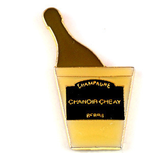 ピンバッジ・シャンパン酒シャンパーニュ冷えた瓶◆フランス限定ピンズ◆レアなヴィンテージものピンバッチ