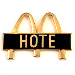  pin badge * McDonald's gold color. M* France limitation pin z* rare . Vintage thing pin bachi