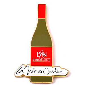 ピンバッジ・ワイン酒おおきな瓶◆フランス限定ピンズ◆レアなヴィンテージものピンバッチ