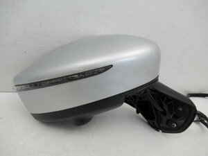 【即決有】 日産 ノート E12 後期 純正 右 ドアミラー カメラ付 ブリリアントシルバー Murakami G579 (n074983)