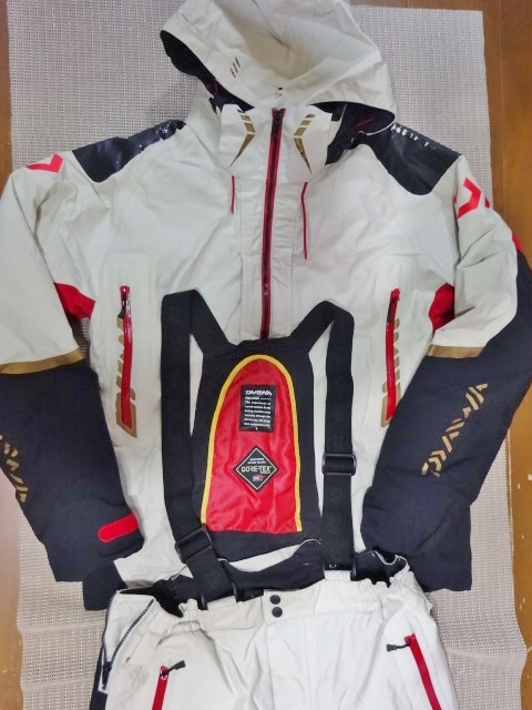 ヤフオク! -「ダイワ ゴアテックス スーツ」(ウエア) (フィッシング)の ヤフオク! -「ダイワ ゴアテックス スーツ」(ウエア) (フィッシング)の