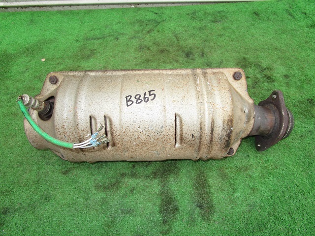 ホンダステップワゴン 触媒 RF2-
