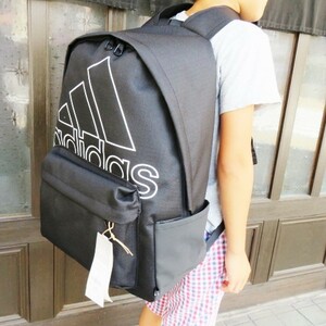 HC4759 ブラック 新品 人気 adidas アディダス リュックサック デイバッグ 45cm 定価3628円の品 レディース メンズ