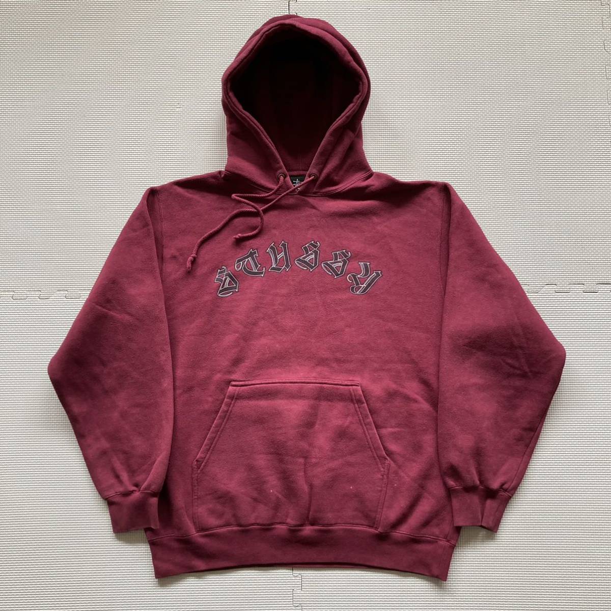 STUSSY パーカーの値段と価格推移は?|1,175件の売買情報を集計した 格安オンラインストア 【即完モデル‼︎】STUSSY◎ホース柄 ビッグロゴ A467 パーカー パーカー