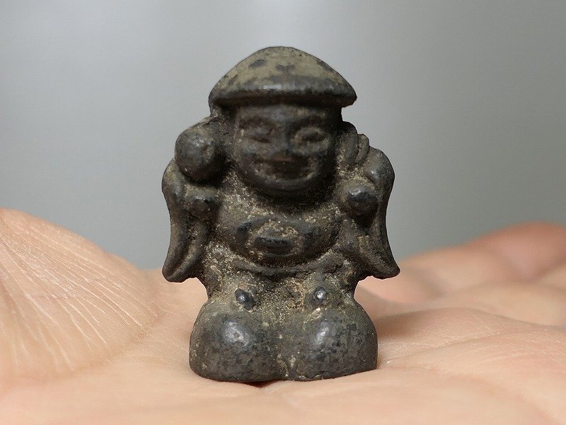 ヤフオク! -「兜」(彫刻、オブジェ) (美術品)の落札相場・落札価格