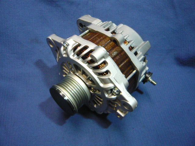 人気商品!! エルグランド E50 オルタネーター新品未使用 23100-1A903
