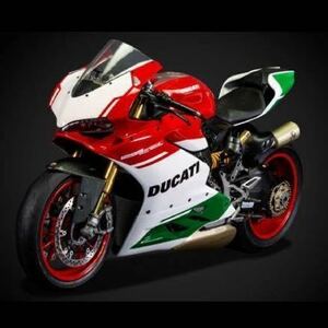 ポケール 1/4 ドゥカティ 1299 パニガーレ R ファイナルエディション Pocher Ducati 1299 Panigale R 新品　開封確認のみ