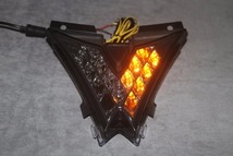 送料無料 Aprilia アプリリア RSV4 Tuono Aprc V4 V4R 2011-2018 LED リア テールライト ウインカー プラスチック_画像4