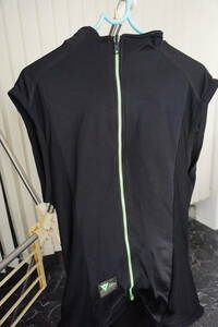  price cut * beautiful goods * Italy made * large ne-ze(DAINESE) body protector * ski * snowboard * size M