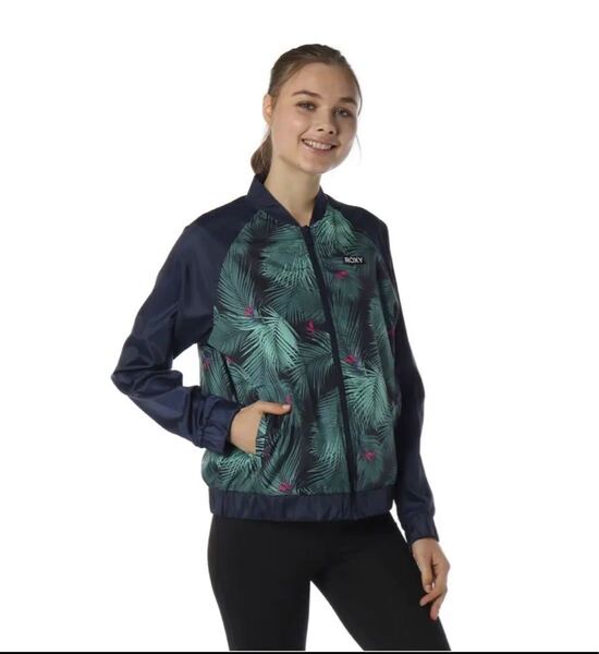 ロキシー ROXY フィットネス 撥水 ノーカラージャケット S 定価¥9900 新品タグ付き
