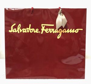 サルバトーレ・フェラガモ 「Salvatore Ferragamo」ショッパー (1007) ショップ袋 紙袋 ブランド36×31×9cm ツヤあり 折らずに配送