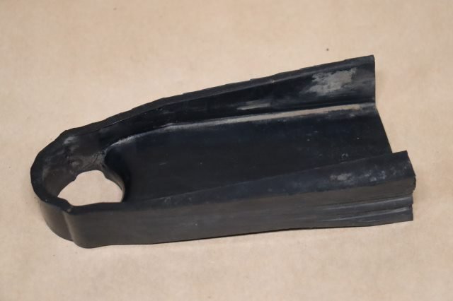 カワサキ エリミネーター250 EL250A チェーンスライダー K115-66