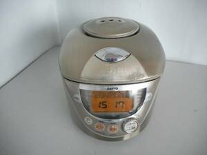 H3457 Sanyo pressure IH rice cooker ECJ-FK 10V7 (05 year made )