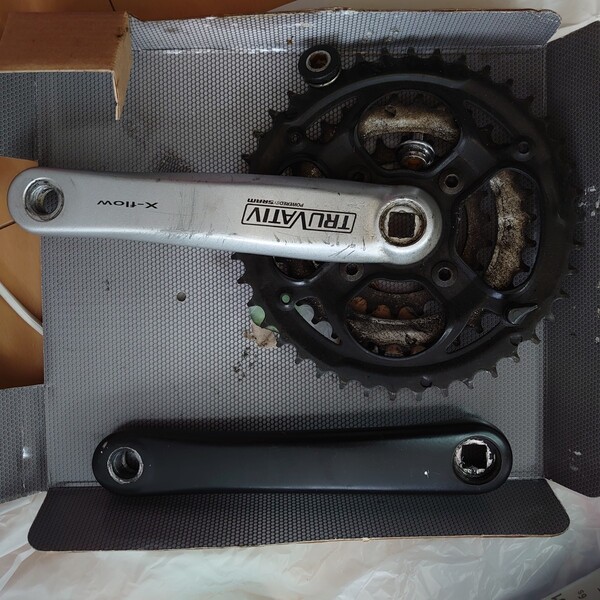 ジャンク品 TRUVATIV X-flow SRAM フトントギア クランク