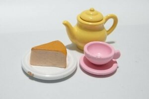 ★P110☆シルバニアファミリー　小物　食べもの　ケーキ　ティーセット☆ミニチュア　ドールハウス