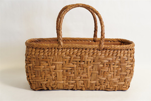  disorder braided mountain .. back basket . middle cloth . inside with pocket basket back 