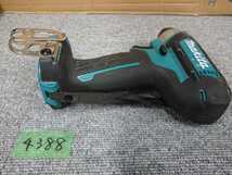 4388 送料520円 TD110D マキタ　充電式 インパクトドライバ makita 工具_画像4