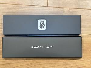 Apple Watch Nike Series 7 (GPS + Cellular model ) 45mm midnight aluminium case black Nike sport loop 