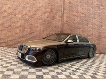 1／18 希少 メルセデスベンツ S680 マイバッハ MAYBACH フルエアロ・ルーフ・リアスポイラー カスタム ノレブ製_画像1