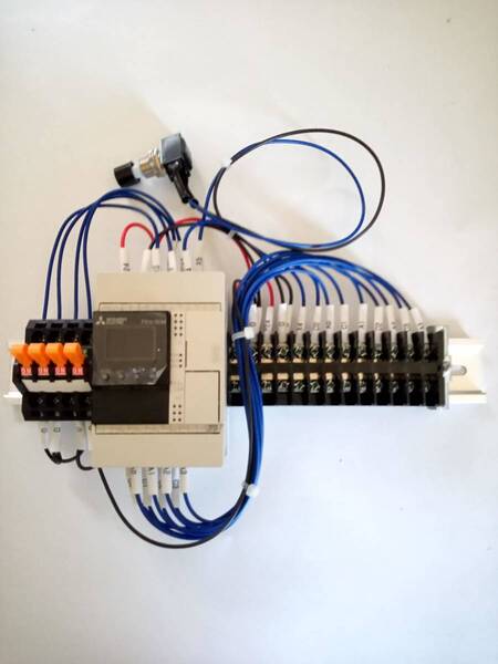 PLC応用品 タイムスイッチ4出力 遅延動作 DSO4S4D1