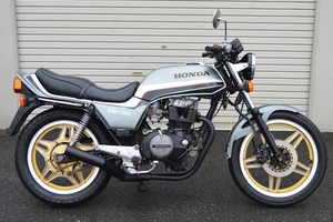 HONDA CB400N　輸入新規・現状販売車両