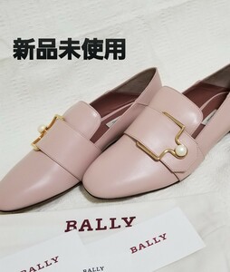 新品　BALLYローヒール　ローシューズ