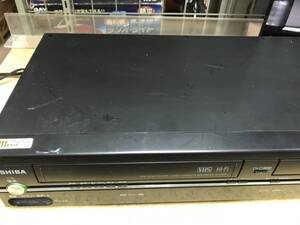 ◎ヤYS1004★中古品　 TOSHIBA 東芝 VTR一体型 DVDプレーヤー SD-V800　ジャンク