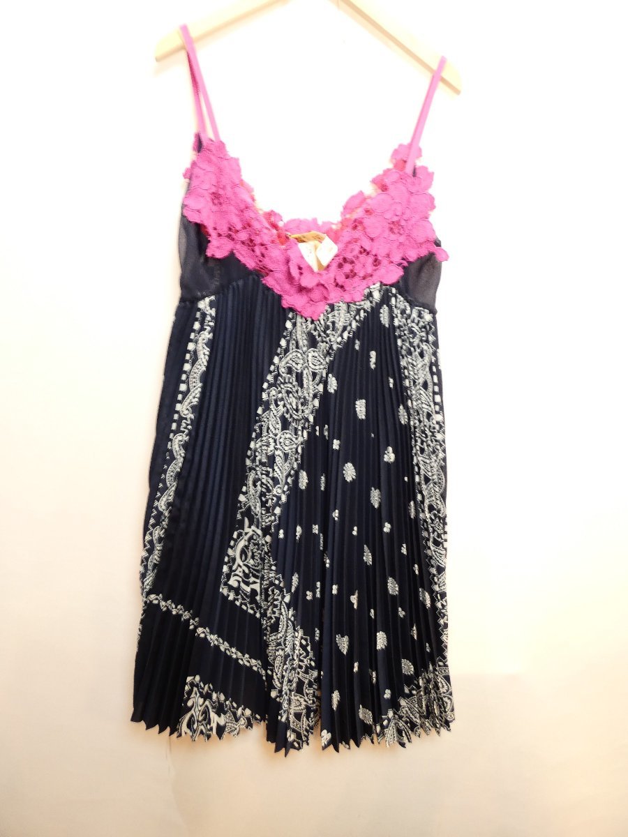 ヤフオク! -「サカイ sacai バンダナ」の落札相場・落札価格