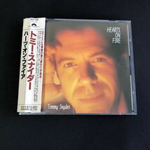 10☆73 【見本盤　非売品】トミー・スナイダー / ハーツ・オン・ファイア(廃盤)_画像1