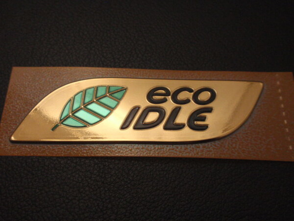 7トレジャー 【 トヨタ ピクシス エポック TOYOTA PIXIS EPOCH LA300A / LA310A 】 プレムアム ゴールド eco IDLE 文字 エンブレム