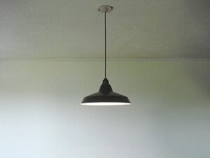 Industrial Pendant Light　工場用（中古）ペンダントライト　インダストリアル　鋼板セード　灯具一式 E26　カフェ　インテリア　リユース