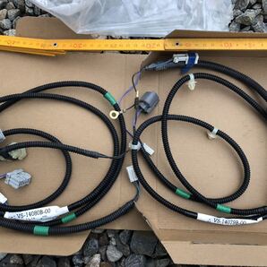 V5-14079B-00 V5-14080B-00 ハーネス カプラー