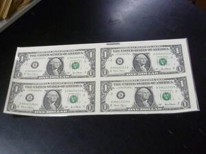 23　P　アメリカ紙幣　1ドル　未裁断　田型(4枚)　未使用美品　2001年版　本物