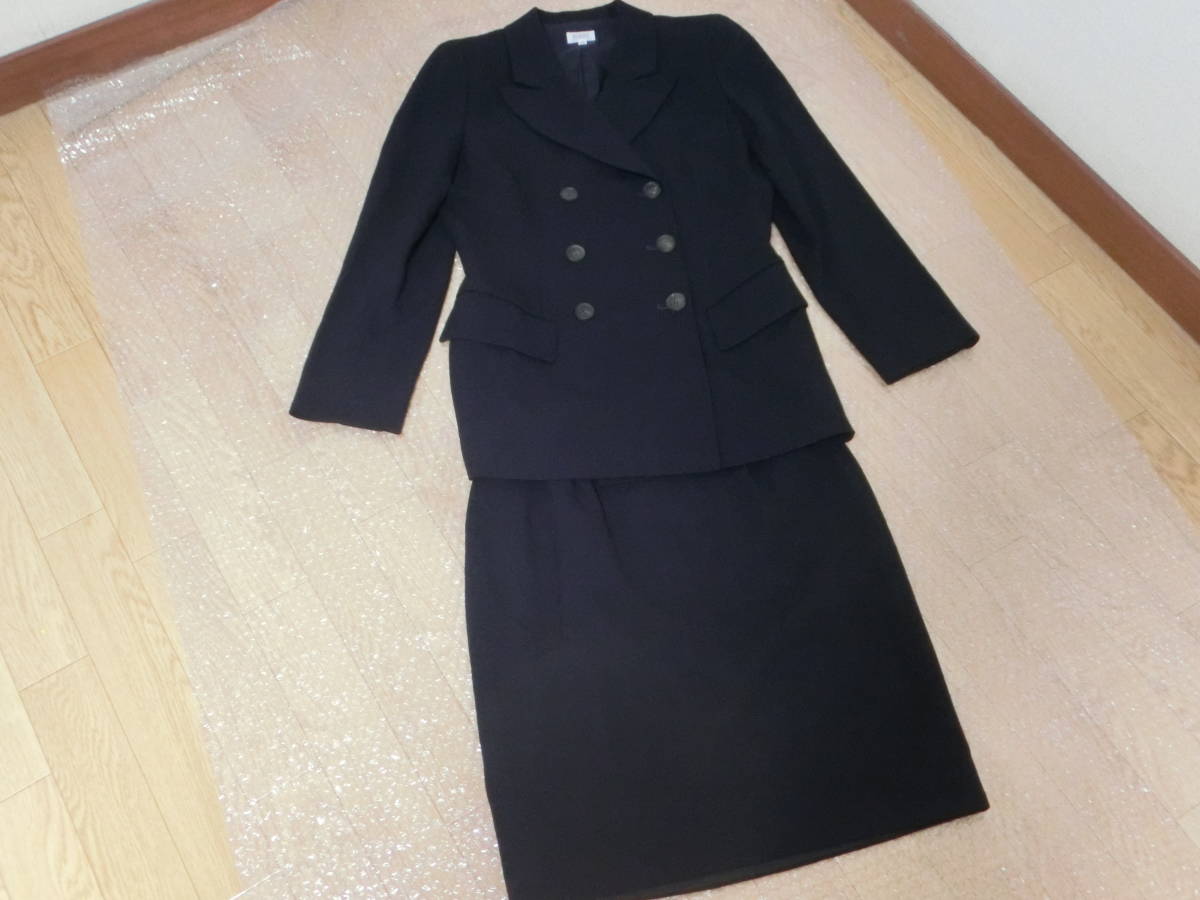 ヤフオク! -「ウール ジャケット」(フォクシー) (ふ)の落札相場・落札価格