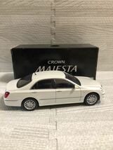 1/30 トヨタ クラウンマジェスタ CROWN MAJESTA カラーサンプル 非売品 ミニカー ホワイトパールクリスタルシャイン_画像3