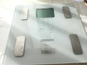 OMRON オムロン　体重計　HBF−214