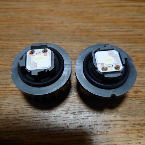 トヨタ/アクア(MXPK系)、純正フォグランプ、LEDバルブ