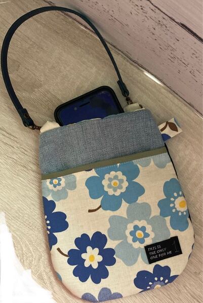 携帯バッグ ハンドメイド ミニバッグ 携帯ポーチ 花柄 デニム リメイク