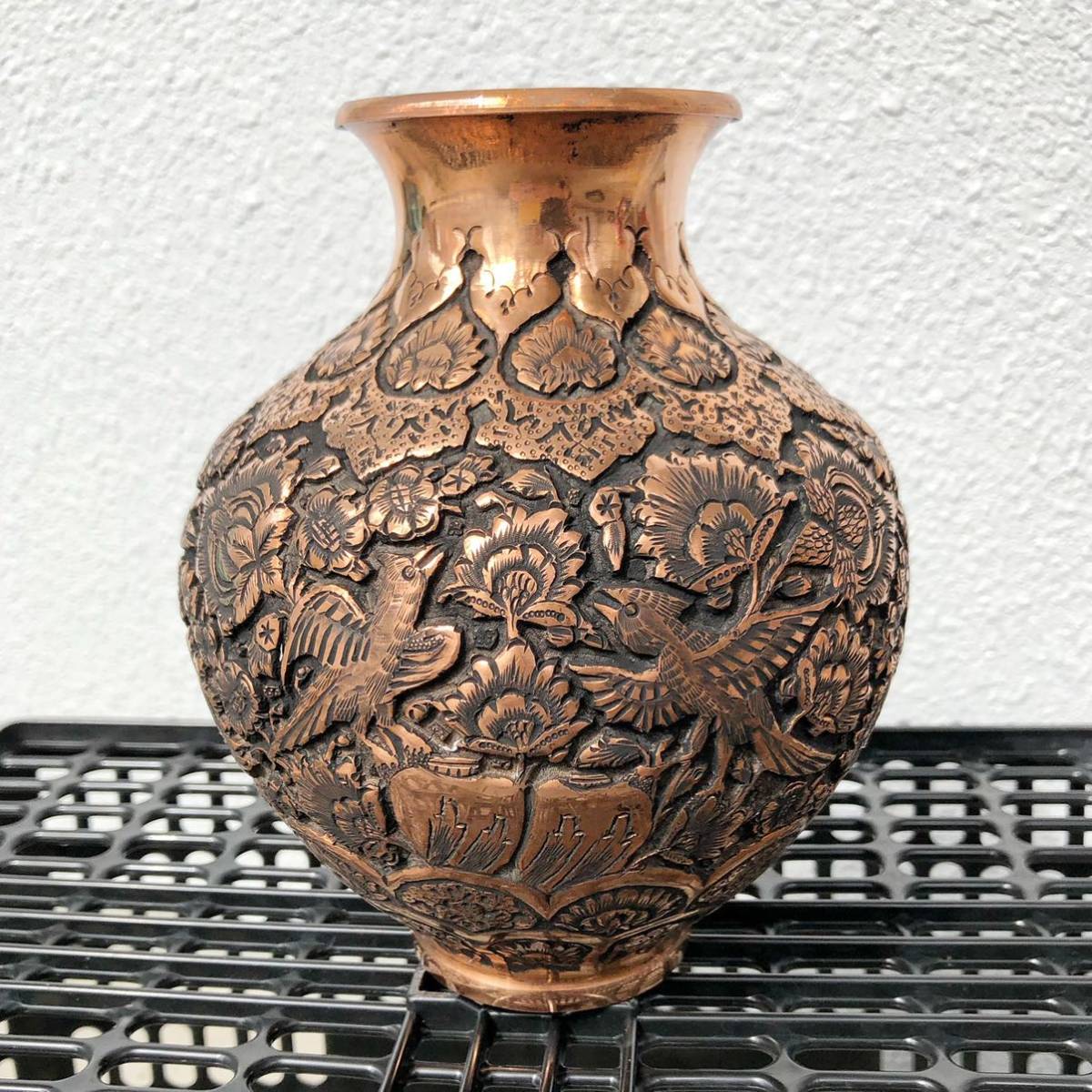 ☆ 鶴の彫刻壺 花器 骨董 銅製壺 アンティーク 銅器壺 その他 純正品