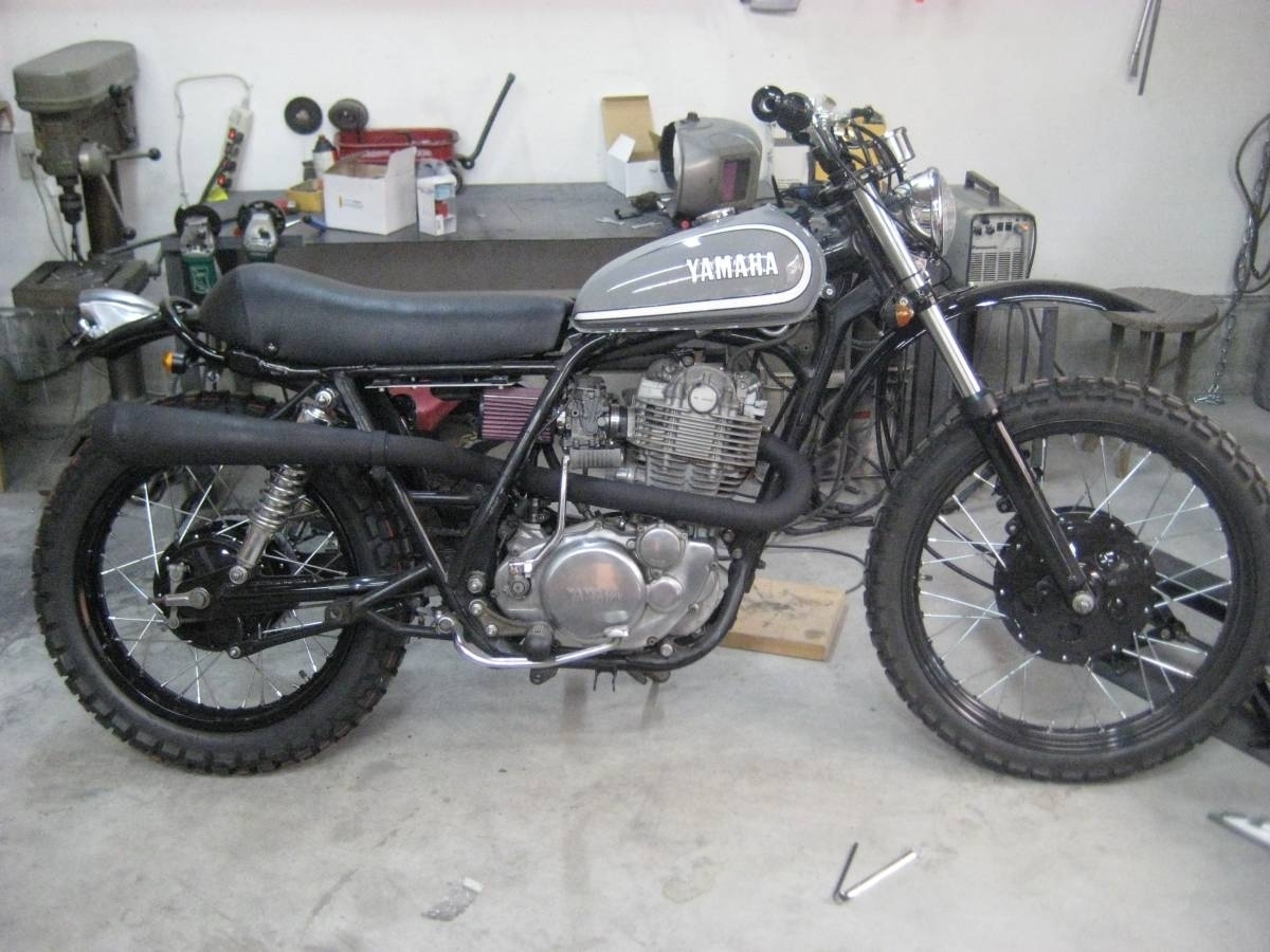 SR400 SR500 ワンオフアップマフラー VMX スクランブラー オフロード