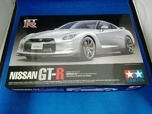 プラモデル タミヤ NISSAN GT-R 1/24 スポーツカーシリーズ No.300