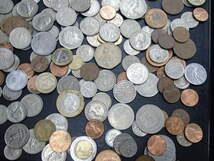 ＃49108【通貨】外国銭 硬貨 おまとめ アメリカ イギリス オーストラリア 中国 古銭 1100ｇover _画像10
