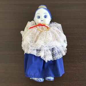 ヴィンテージ チャイニーズドール ブルー　陶器人形 キューピー 中国陶器人形　年代物　中国人形 /29-63