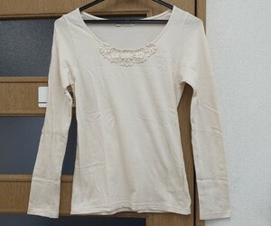 アースミュージックアンドエコロジー トップス S アイボリー レース 長袖 カットソー Tシャツ 長袖カットソー 長袖Tシャツ