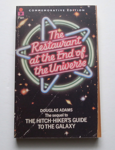 ダグラス・アダムス●Restaurant at the End of the Universe●ペーパーバック*Pan Books*宇宙の果てのレストラン